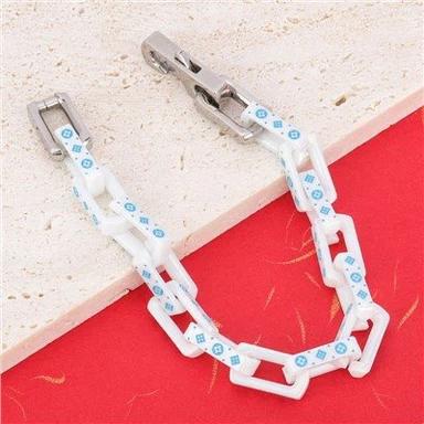 Vòng tay gốm trắng